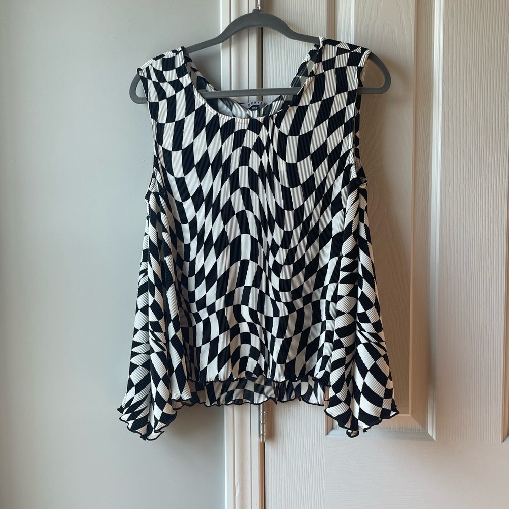 nettle studios top